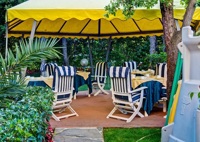 Raffaelli Park 4* 포르데데이마르미